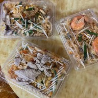 ผัดไทโบราณหมุกรอบ
