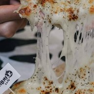 BOMBMILK CAFE บ้านบัวทอง