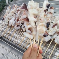 ข้าวปั้นหมึกย่าง