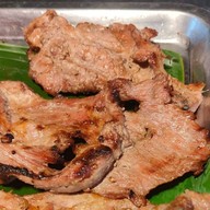 กัญญา คอหมูย่างน้ำตก หน้ากากหมูน้ำจิ่มแจ๋ว ใส้ย่าง ตับย่าง ตูดย่าง