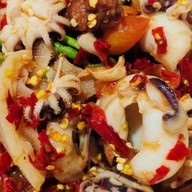 ลองไหมส้มตำ ผัดหมี่โคราช ตลาดพลู