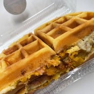 วาฟเฟิลไส้ทะลักByน้องนิ้ง