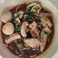 ก๋วยเตี๋ยวเรือเจ๊หน่อย