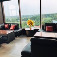 Sky Bear Bar&Bistro