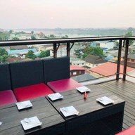 Sky Bear Bar&Bistro