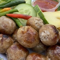 ไส้กรอกอีสานหลังวงษ์