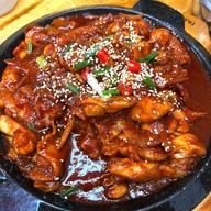 ปิดให้บริการ เมืองทอง