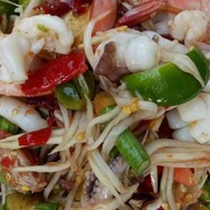 จานอร่อย by โกดังนมสด บางขุนเทียน