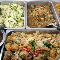 ร้านไพลิน