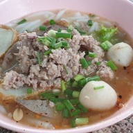 เมนูของร้าน รุ่งเรือง (ตั๋ง) ก๋วยเตี๋ยวหมู สุขุมวิท26 เจ้าเก่า สุขุมวิท 26