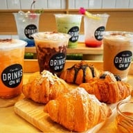 Drinks On Me (ดริ๊งส์ ออน มี) พญาไทย