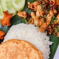 หน้าร้าน ข้าวมันไก่ไห่หนาน 海南鸡饭 บางละมุง