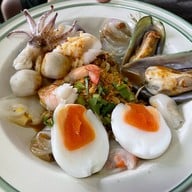 ก๋วยเตี๋ยวปากหม้อ เรนโบว์