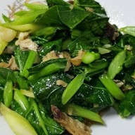 ครัวฮาลาล (حلال)  ตลาดรวยมาร์เก็ต ประชาอุทิศ90