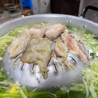 ป้าเล็ก หมูกระเทียมโบราณ