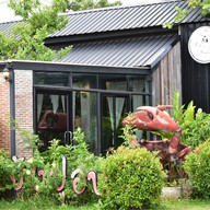 Black To Basic Cafe&bistro