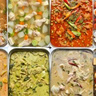 ทองสนิท - ข้าวแกง เสรีไทย 9