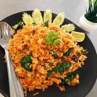 ครัวฮาลาล (حلال)  ตลาดรวยมาร์เก็ต ประชาอุทิศ90