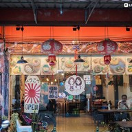 หน้าร้าน Sis Cafe'