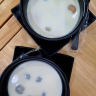 เมนูของร้าน บัวลอยปริญญา ประชาอุทิศ ประชาอุทิศ