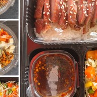 ยำทอดลูกชิ้น&ซีฟู้ด/ข้าวไข่เจียวบุฟเฟต์/น้ำส้มจ้า