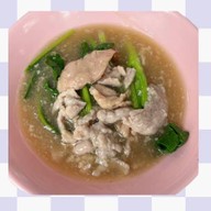 ราดหน้ายอดผักบางพลัด