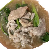ราดหน้ายอดผักบางพลัด