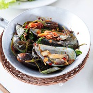 ร้านอาหารพี่เล็ก 59