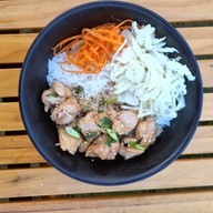 เมนูของร้าน มาชิโกะ ด้งบุริ แม่ริมพลาซ่า