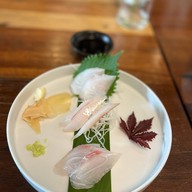 ตู้กับข้าว by. Dailyfish