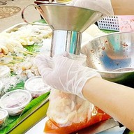 ไก่ทองปิ้งย่าง หลังเทศบาลนครสวรรค์ สาขาเขากบเอราวัญ