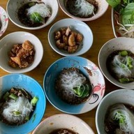 ทูล ก๋วยเตี๋ยวเรืออยุธยา สาขา เจ้าคุณทหาร