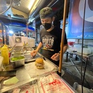 บรรยากาศ BS Burger Shop วชิรา