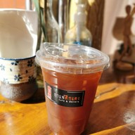 กาแฟตึกแดง