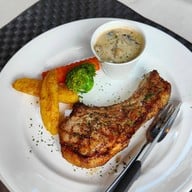 เมนูของร้าน เลชาเลต์