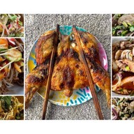 ไก่ย่างวิเชียรบุรีต้นโพธิ์( หน้าCJ )