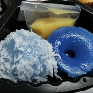 ขนมไทยเสน่ห์ คาเฟ่ต์ (Sane Cafe and Workshop) อิสรภาพ