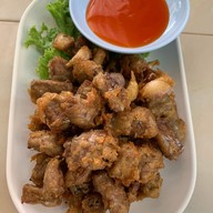 ส้มตำภูเขาหญ้า ร้านดังเมืองระนอง สาขาสัตหีบ สาขา แรก จังหวัดระนอง