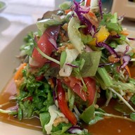 ส้มตำภูเขาหญ้า ร้านดังเมืองระนอง สาขาสัตหีบ สาขา แรก จังหวัดระนอง