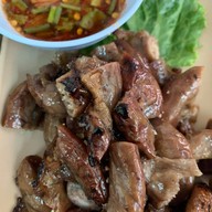 ส้มตำภูเขาหญ้า ร้านดังเมืองระนอง สาขาสัตหีบ สาขา แรก จังหวัดระนอง