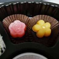 ขนมไทยเสน่ห์ คาเฟ่ต์ (Sane Cafe and Workshop) อิสรภาพ
