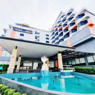 โรงแรมอัศวรรณ