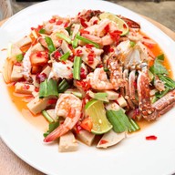 ส้มตำ ยำ ลิ้นรัว