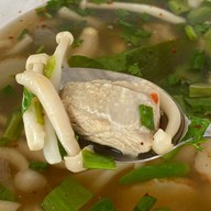 ส้มตำเจ๊ไก่อุดร สาขาบ้านฉาง สำนักท้อน