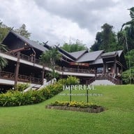 อิมพีเรียลโกลเด้นไทรแองเกิ้ลรีสอร์ท