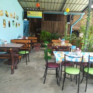 บรรยากาศ ก้ะย้ะตามสั่ง ท่าพรุ