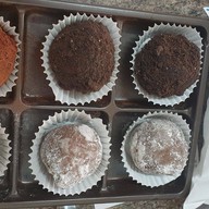 Vinn Chocolate & Coffee