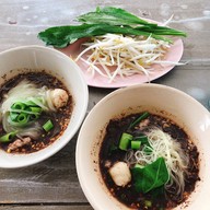 เตี๋ยวเรือ น้องโบว์