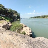 วัดหินหมากเป้ง