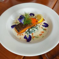 เมนูของร้าน Woodhaven Casual Eatery